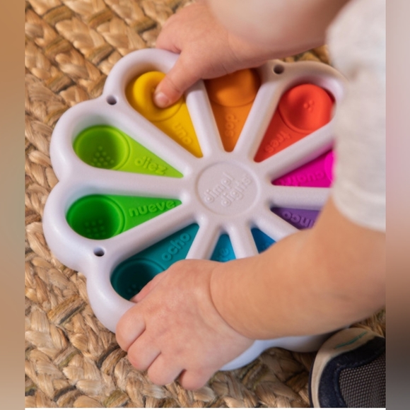 Dimpl Digits Fun Colorful Tactile Interactive Learning Toy - Picture 4 of 6